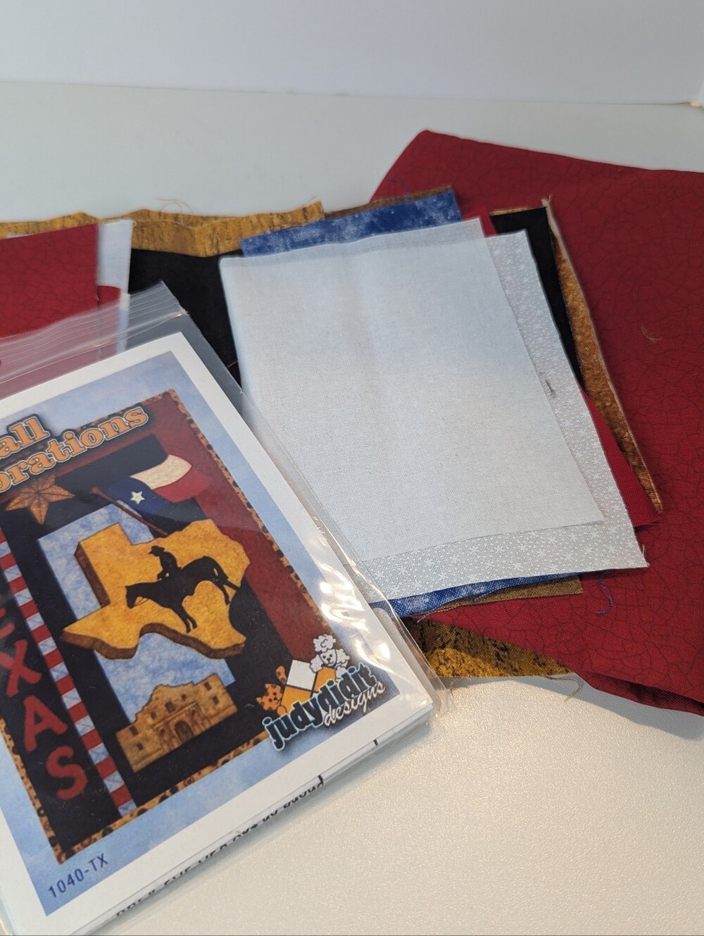 Small Celebrations judydidit Designs Texas Quilt Pattern #1040-TX with Fabric